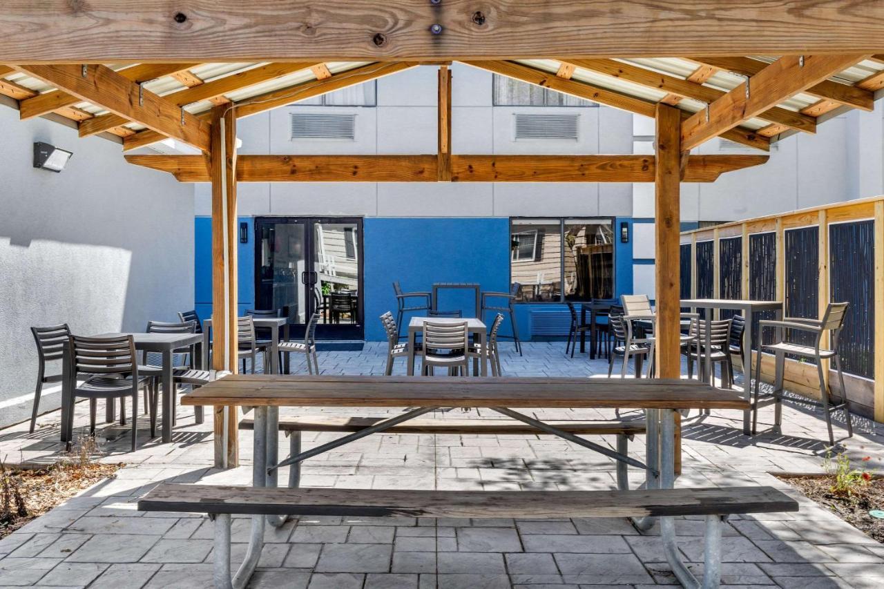 Comfort Suites Southport - Oak Island Exterior foto